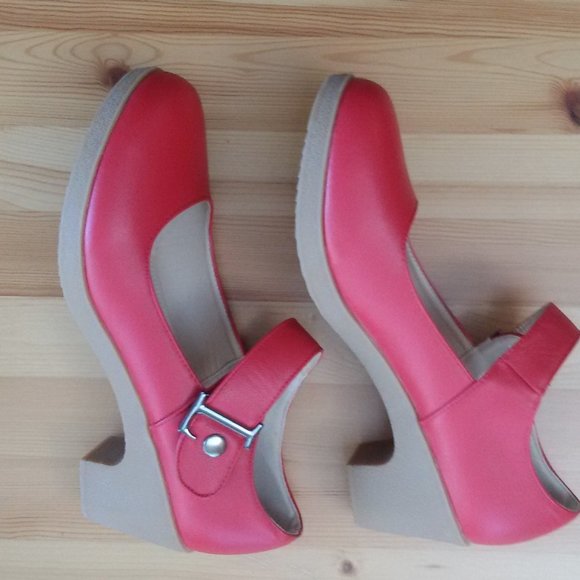 New Comfortable Red Shoes Sz Eur 40 / 9.5 US - Picture 6 of 14